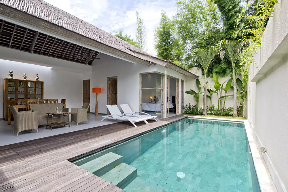 ساخت استخر ویلایی در محوطه فضای سبز