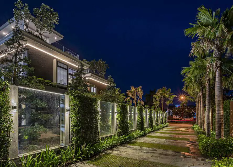 طراحی فضای سبز ویلا بام ساز عکس فضای سبز ویلا